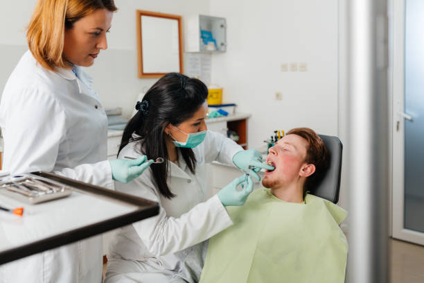 Best Urgent Tooth Repair  in Grenada, MS